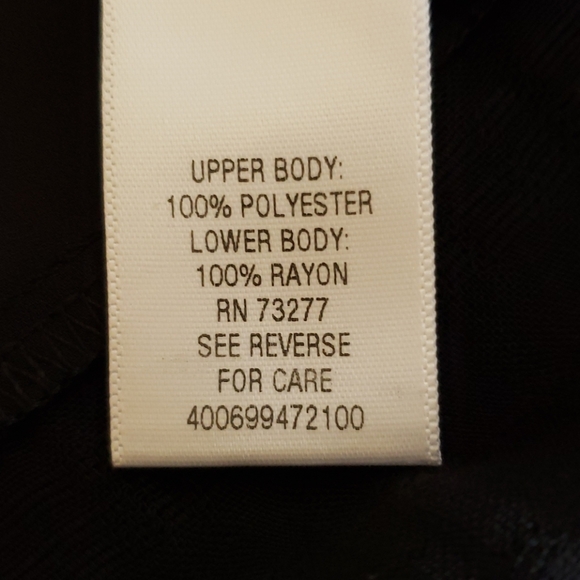 Candie's Sleeveless Blouse - Picture 12 of 12